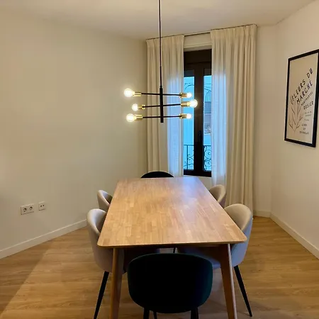 Valladares Free Parking Center Apartment